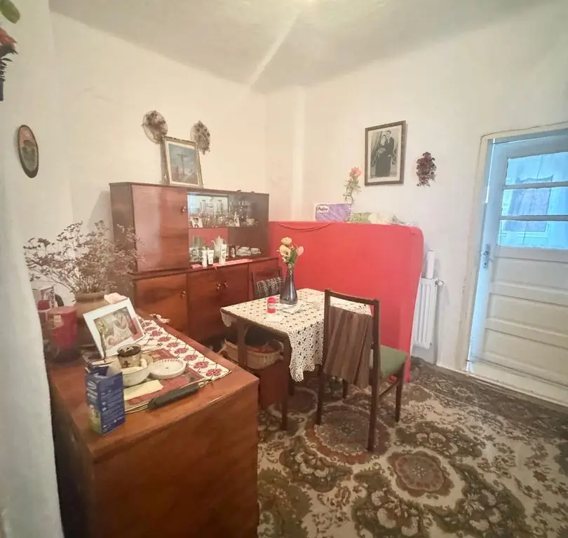 Casă de vânzare – Strada Mugurilor