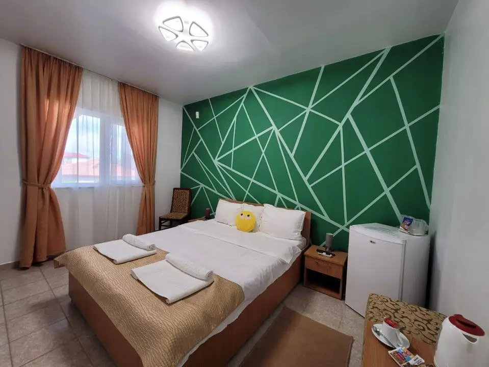 Vama Veche - Vila Sophia - Vânzare pensiune P+1E la cheie.