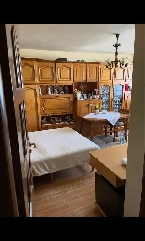 Vand Garsoniera / in zona micro 17