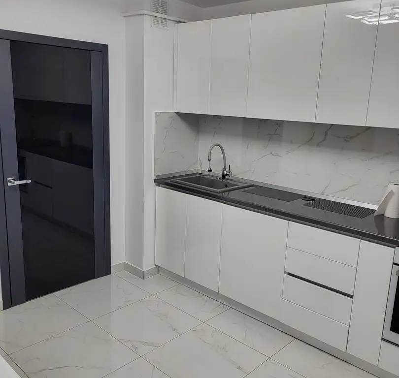 Vand apt. 2 cam. Soseaua Arcu tip vilă billa gara.
