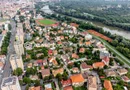 Vilă exclusivistă pe malul Mureșului – design modern si teren generos