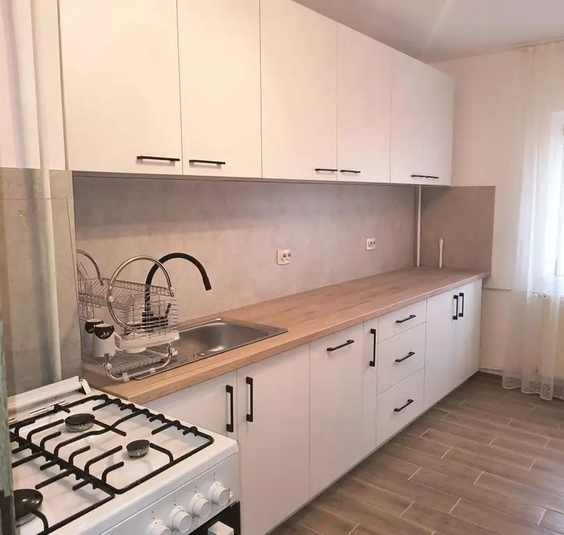 Apartament 3 camere decomandat de închiriat | 75 mp | Renovat | 2 băi
