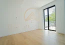 Stațiunea Mamaia - Vânzare apartament cu 2 camere, 2 bai, la 2 pasi de mare.