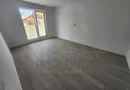 2 Bai. Decomandat. Etaj 1. Bucatarie separata.