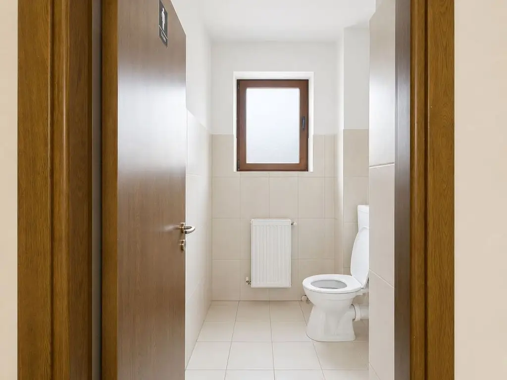 Casă individuală spațioasă cu teren de 987 mp | Ideală pentru locuință