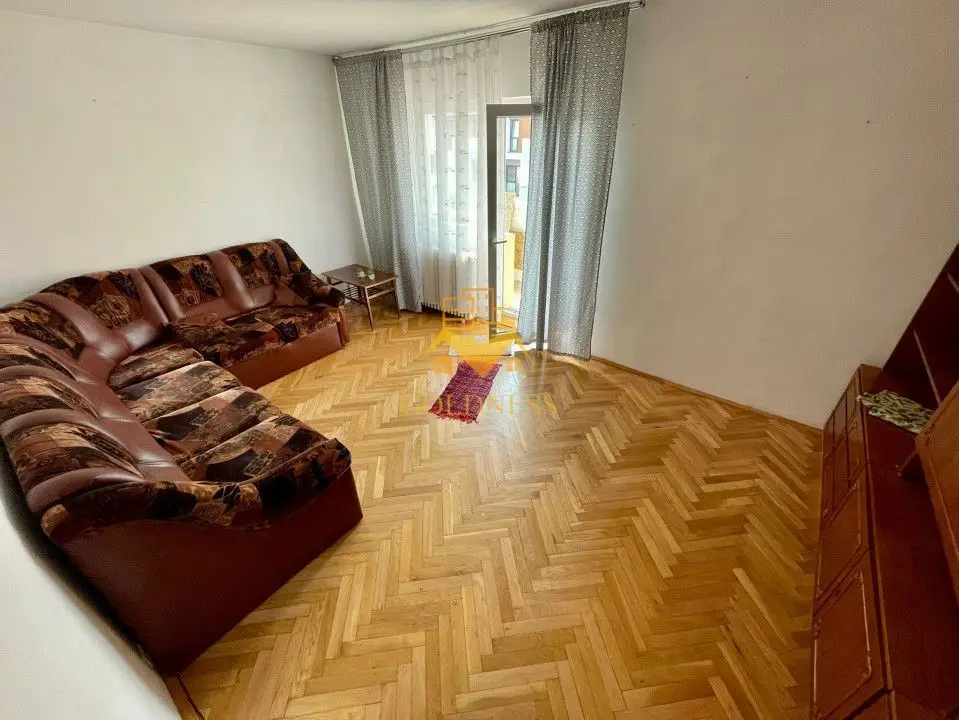 3 camere decomandate, Zorilor, UMF, Observatorului, Spitalul clinic.