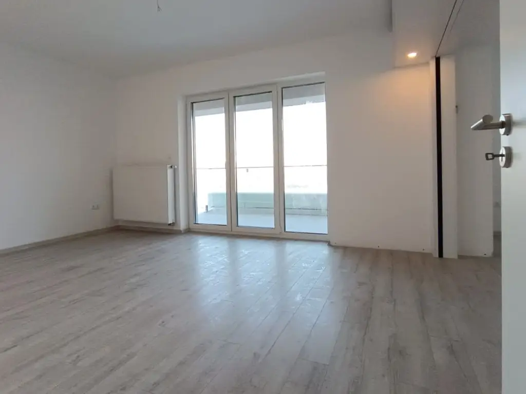 Oferim spre vanzare apartament 2 camere modern cu pereti retractabili