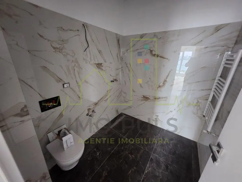 3 Camere. 2 Bai. Tersa 40 mp. Torontalului. Bloc nou. Lift.