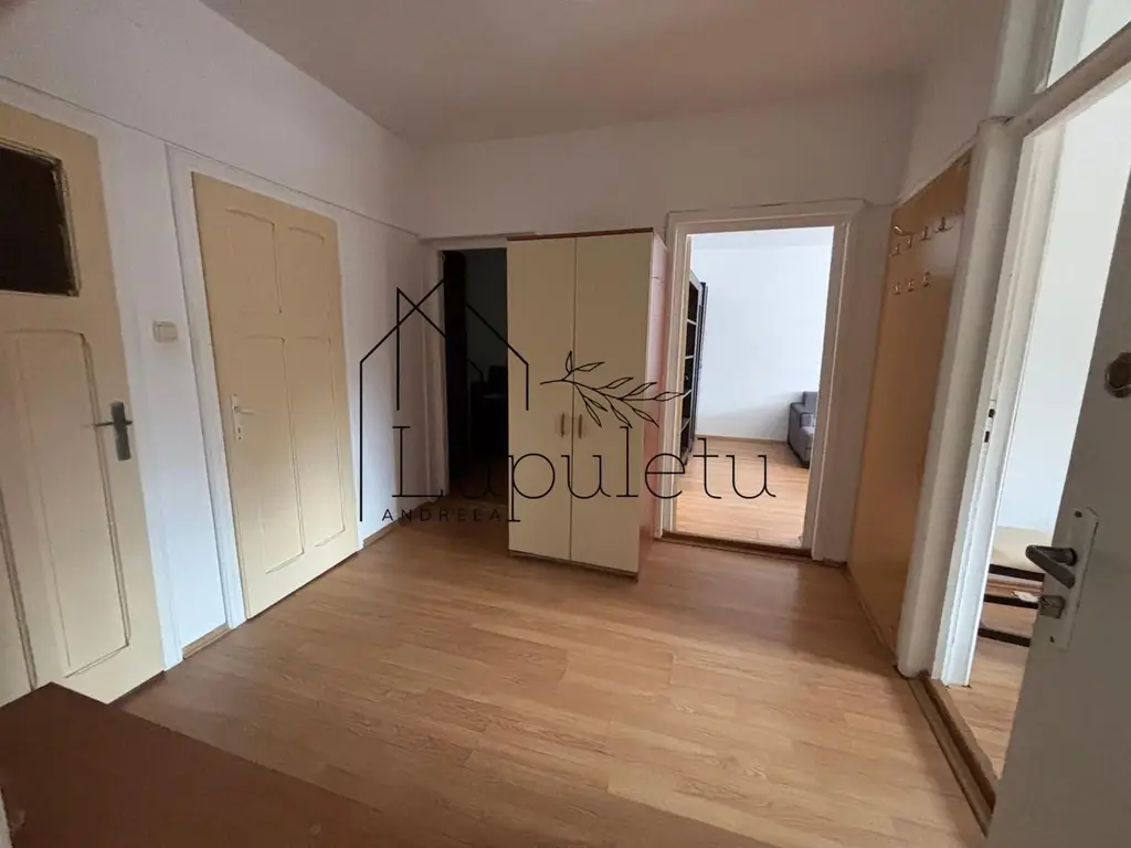 Apartament Spațios de Inchiriat | 3 Camere  | 80 MPU | Zona 0