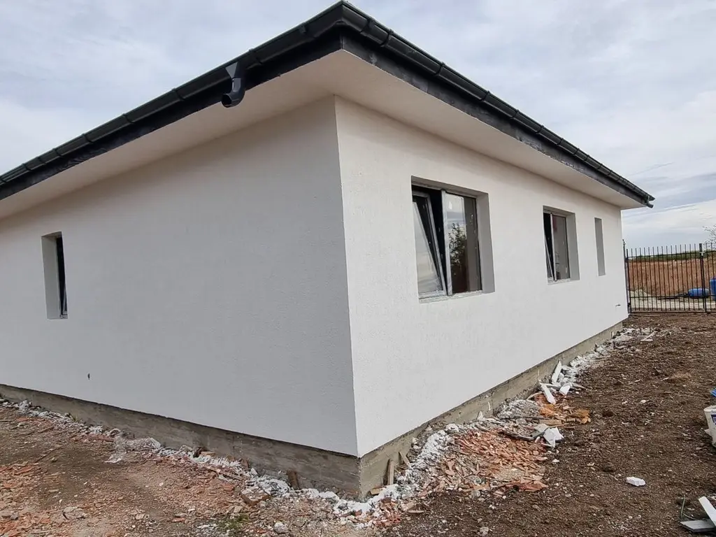 Casa Parter finisaje gata 5 camere Sector 5 granita Magurele