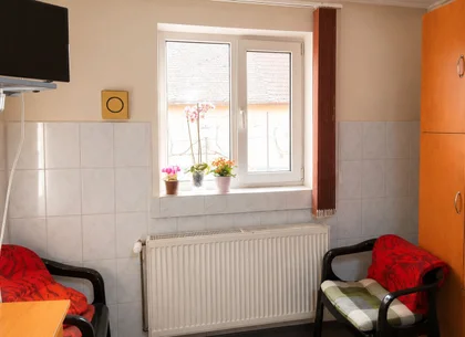 Casă individuală, teren generos de 1.348mp, poziție centrală, Giarmata