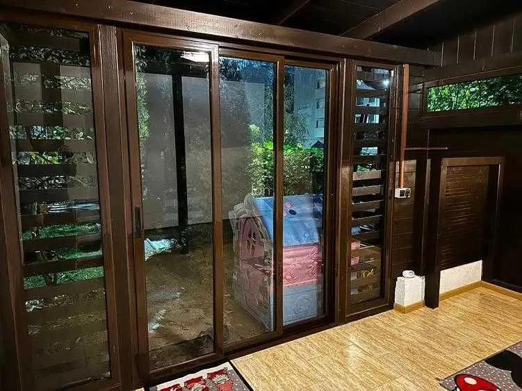 Apartament 3 camere padurea Baneasa, parter, gradina cu loc de parcare