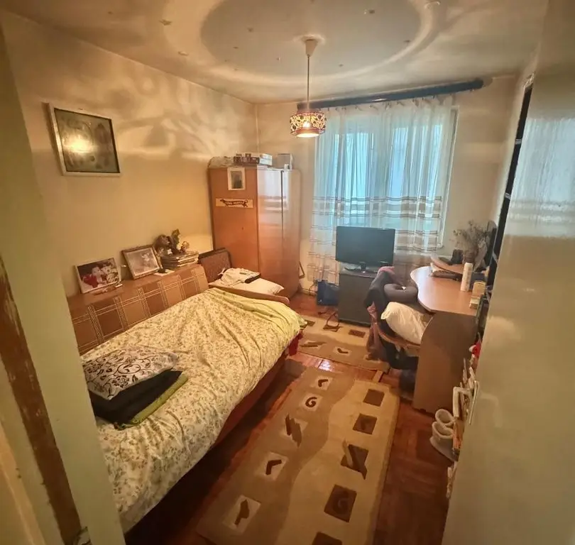 Apartament 3 camere -Centru