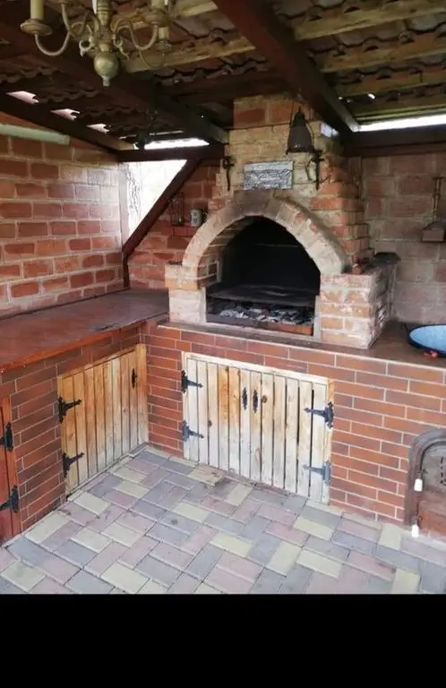 De vanzare casa 330 mp