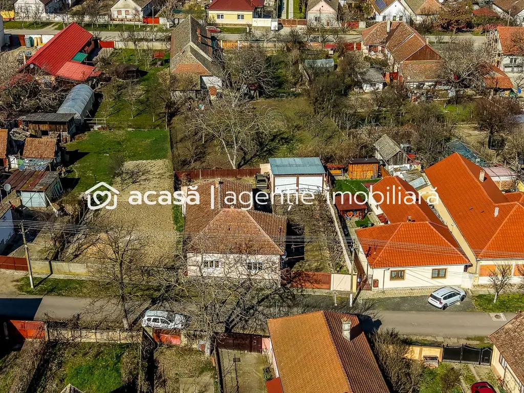 Casa ideală pentru familie: școală la 3 min. Zonă foarte liniștită.
