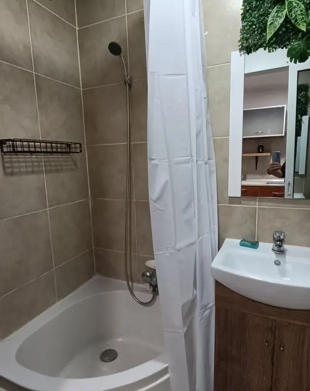 De vanzare garsoniera micro 40, et. 3/3, 27.000 euro