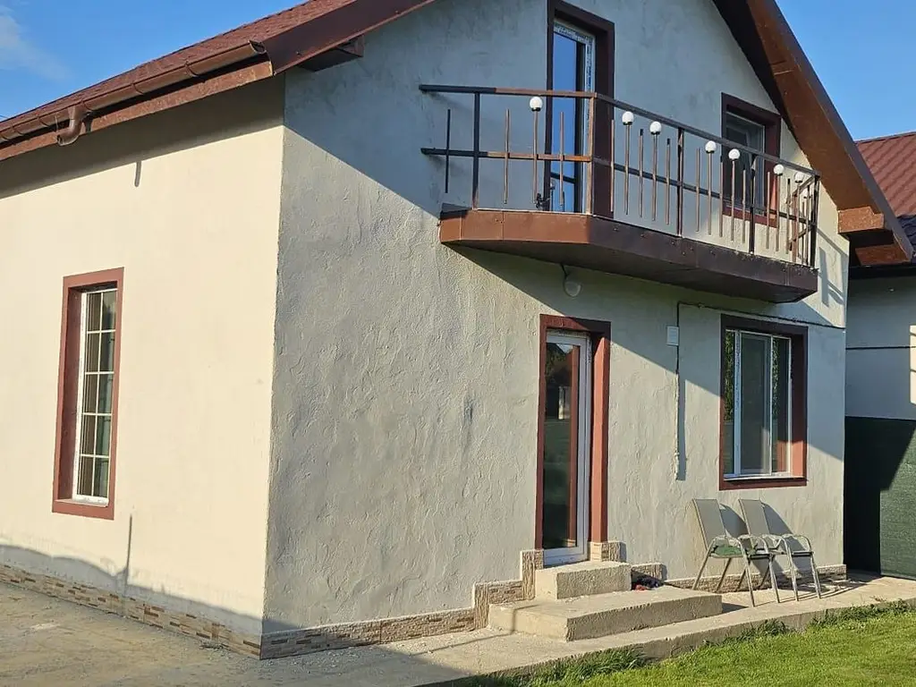 De inchiriat, vila noua - Bariera  Traian - Lacul Brates