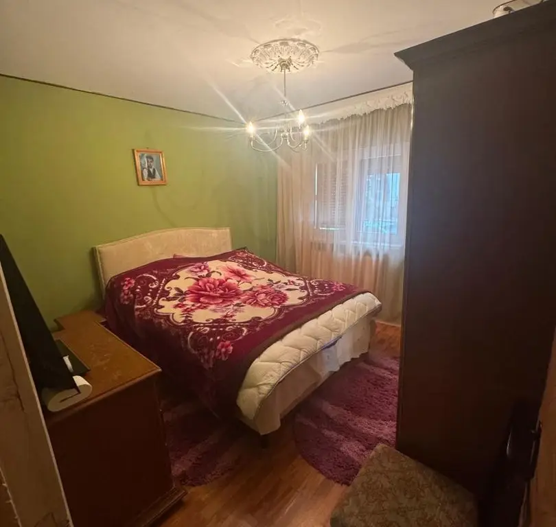 Apartament 4 camere de vânzare – zonă Școala 8