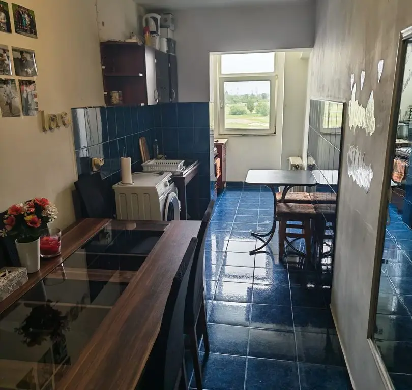 Garsoniera, 32 mp, Nufarul Oradea. 62 000 E. Comision 0