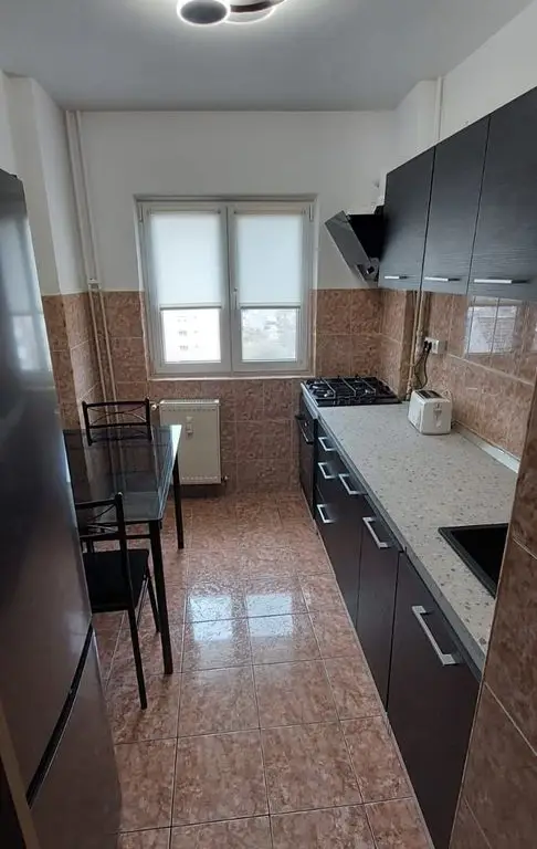 INCHIRIERE APARTAMENT 2 CAMERE
