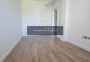 Apartament 2 camere, balcon, etaj intermediar, Terra