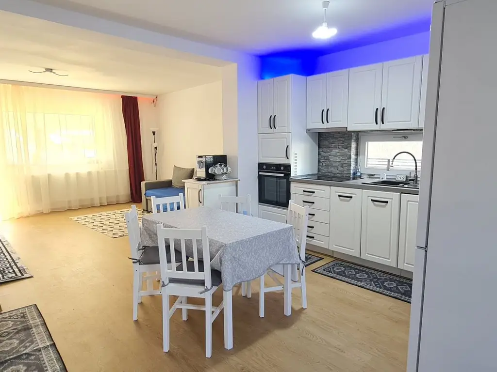 Casa 4 camere mobilata si utilata in Cartier Izvor Tarlungeni Brasov