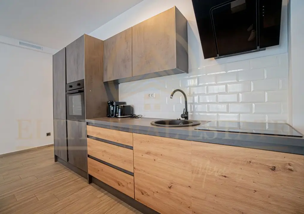 Stațiunea Mamaia- Casa Del Mar -Garsoniere mobilata si utilata complet
