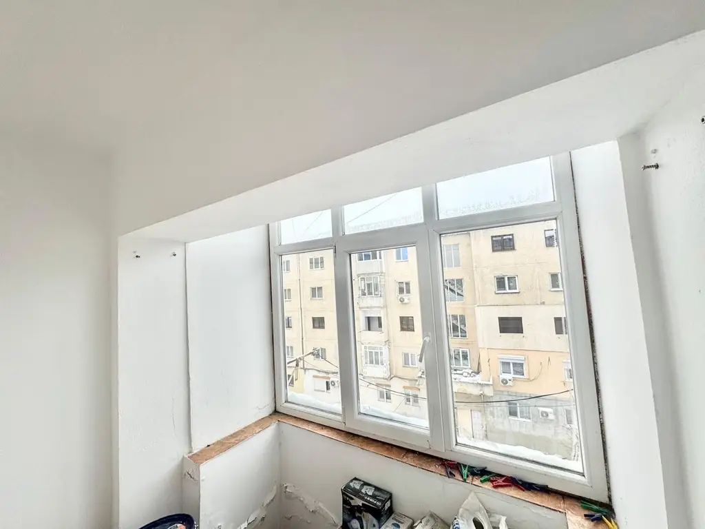 Apartament 3 camere de vânzare – Miron Nicolescu