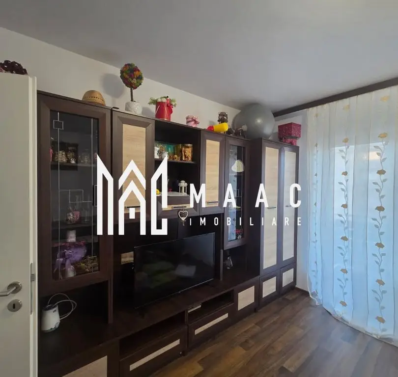 Apartament 3 camere | Balcon | Etaj 7 | Doamna Stanca
