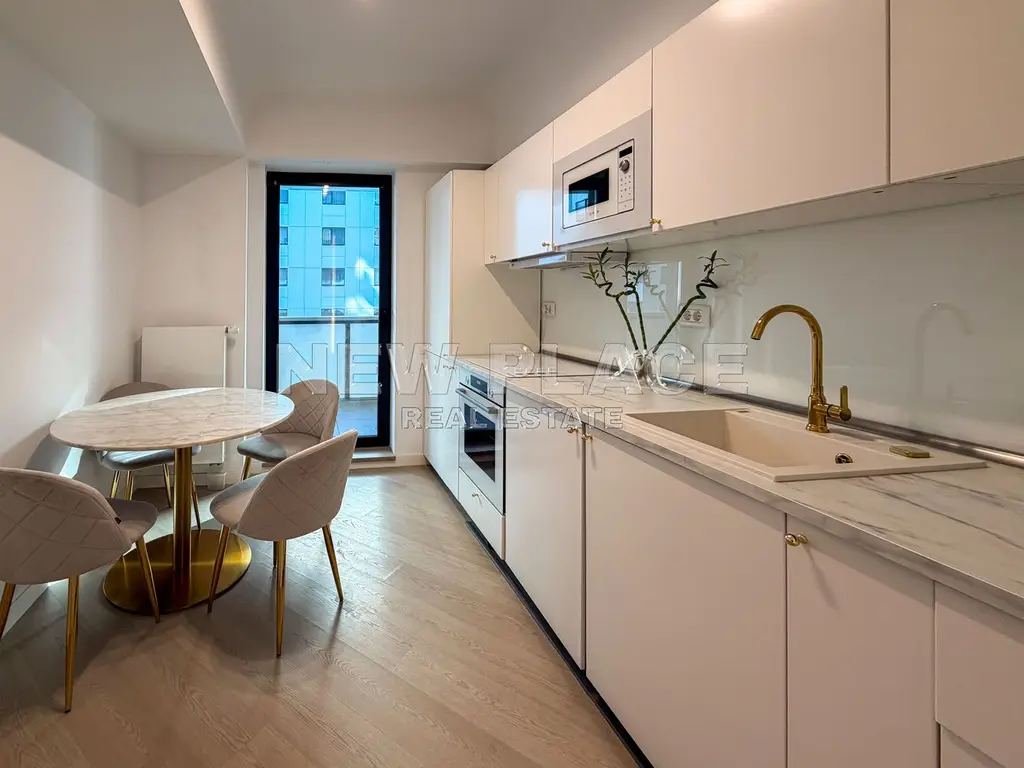 [VIDEO] CORTINA NORTH | Bucatarie inchisa | 1,100 Eur+TVA|Terasa 30 mp