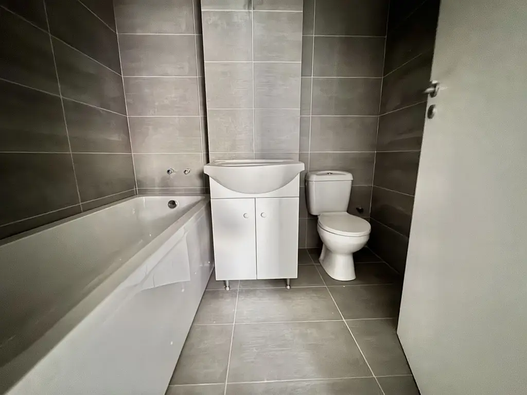 Apartament 2 camere Militari Residence mutare imediata