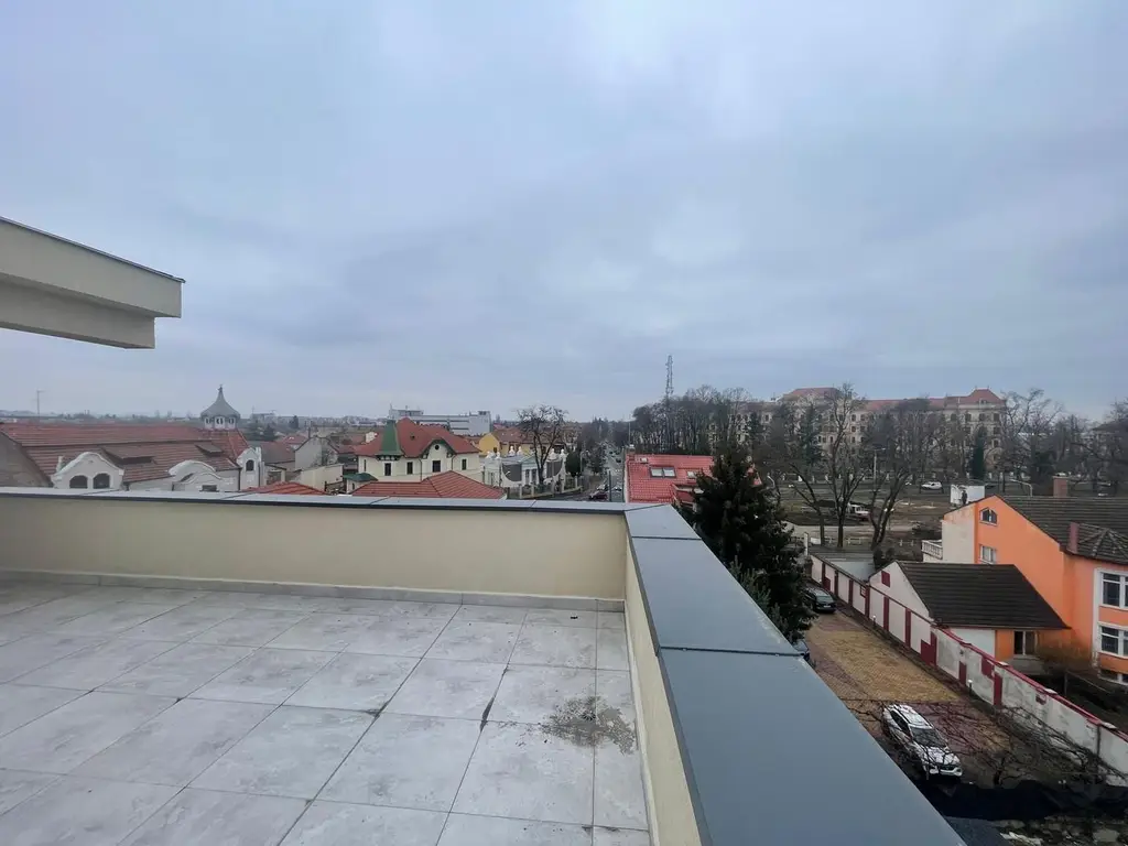 PENTHOUSE ULTRACENTRAL TRIPLA ORIENTARE 243 MP-PRET 278.000 EURO+TVA