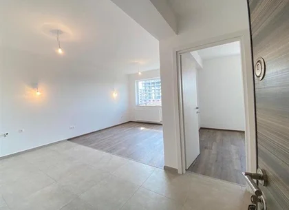 Apartament tip studio pozitionat la etajul 1 zona Tractorul Brasov