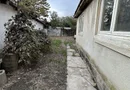 BRASADAS vinde PARTERUL unei case in zona Botizului.