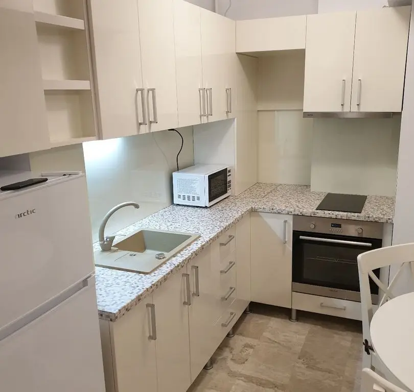 BRASADAS Inchiriaza Ap 2 camere, zona unirii