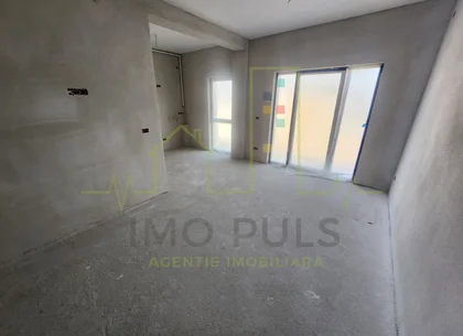 3 Camere. 2 Bai. Bloc nou. Langa Esso.