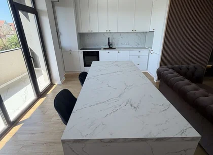 BRASADAS vinde ap Modern 2 cam 65 mp Bloc Nou Semicentral.