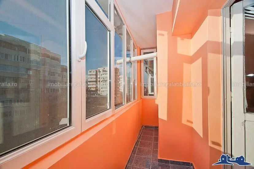 De inchiriat apartament cu 2 camere, Piata Centrala, 370 euro