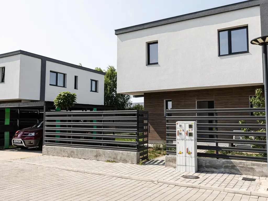 Casă NOUĂ 4 camere, smart & eco - zona Gai - COMISION 0%