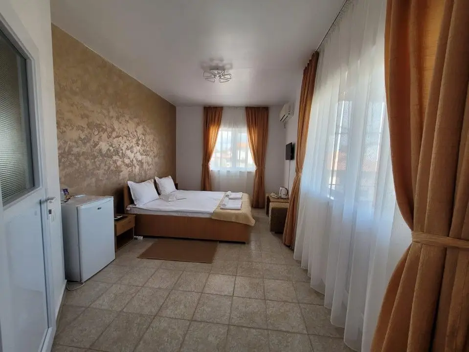 Vama Veche - Vila Sophia - Vânzare pensiune P+1E la cheie.