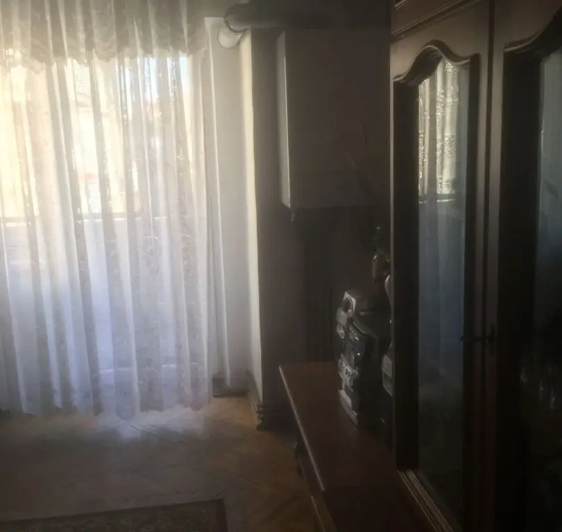 Ag BRASADAS vinde ap. 4 cam 93mp la etajul 3 în Carpați 2.