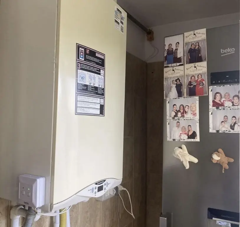 Vand apartament 2 camere zona Anda