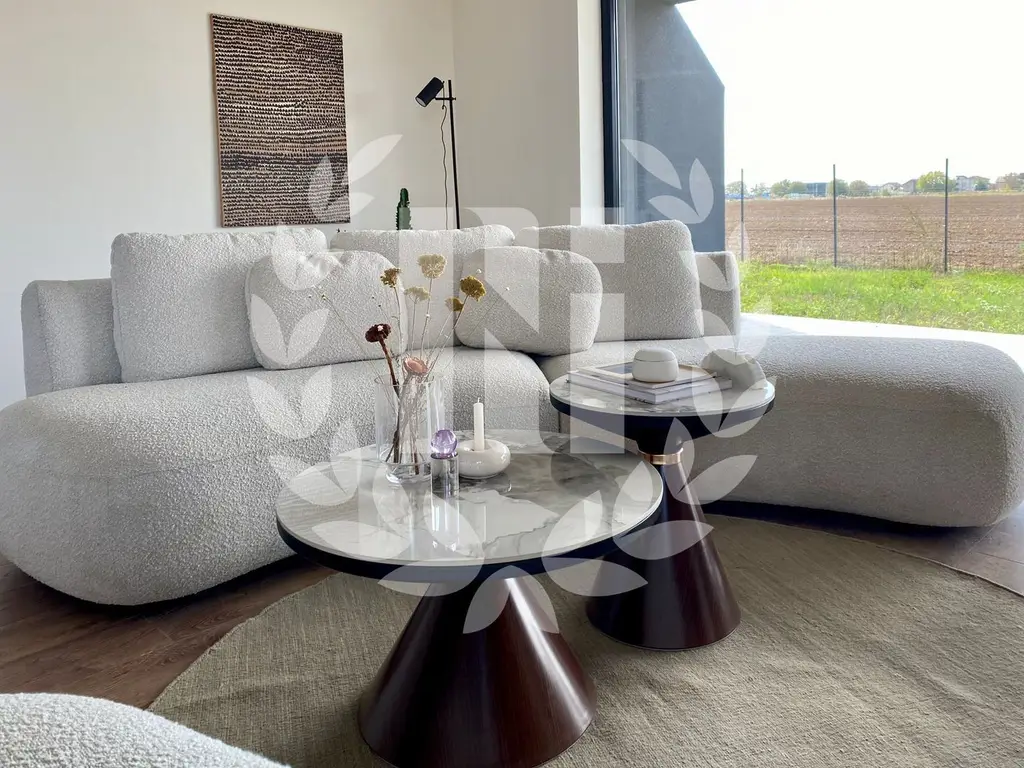 VILA DUPLEX BALOTESTI