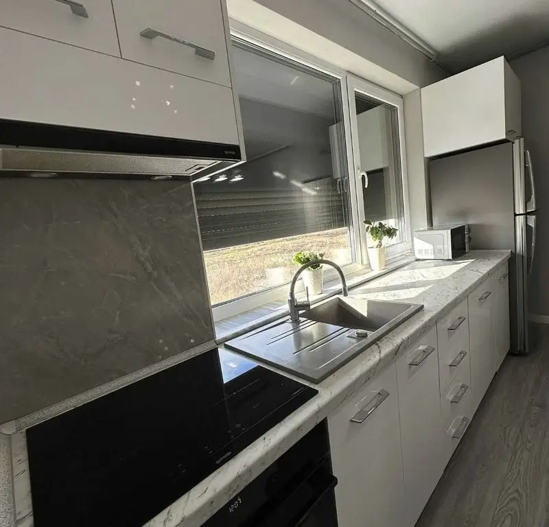 Ap cu 2 camere decomandat de lix