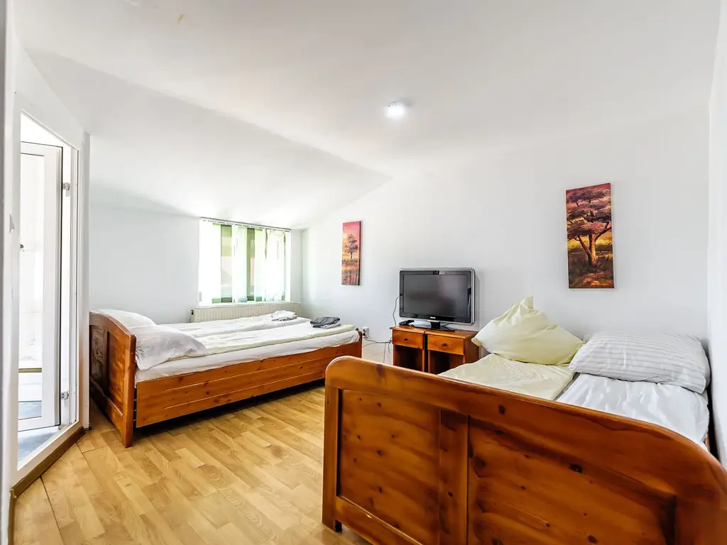 4,2 Ha Motel Restaurant & Servicii TIR DN7 Nădlac, centura Autostradă
