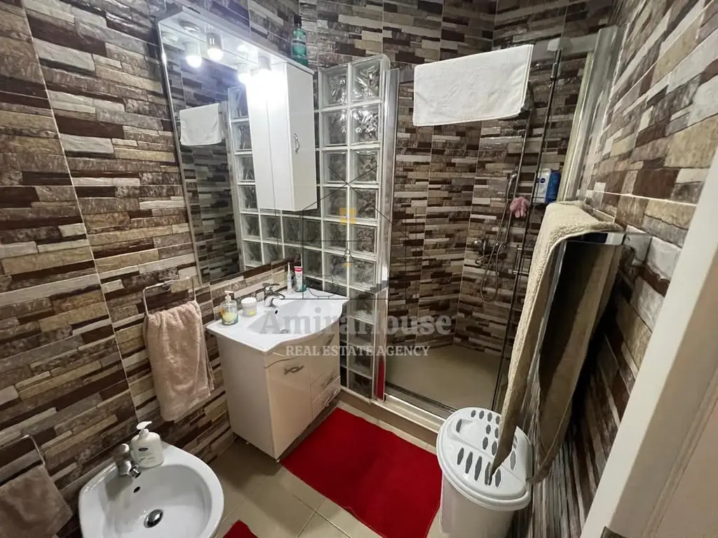 Apartament 3 camere, finisat, 75 mp si pod mansardabil, Bulevardul Eroilor