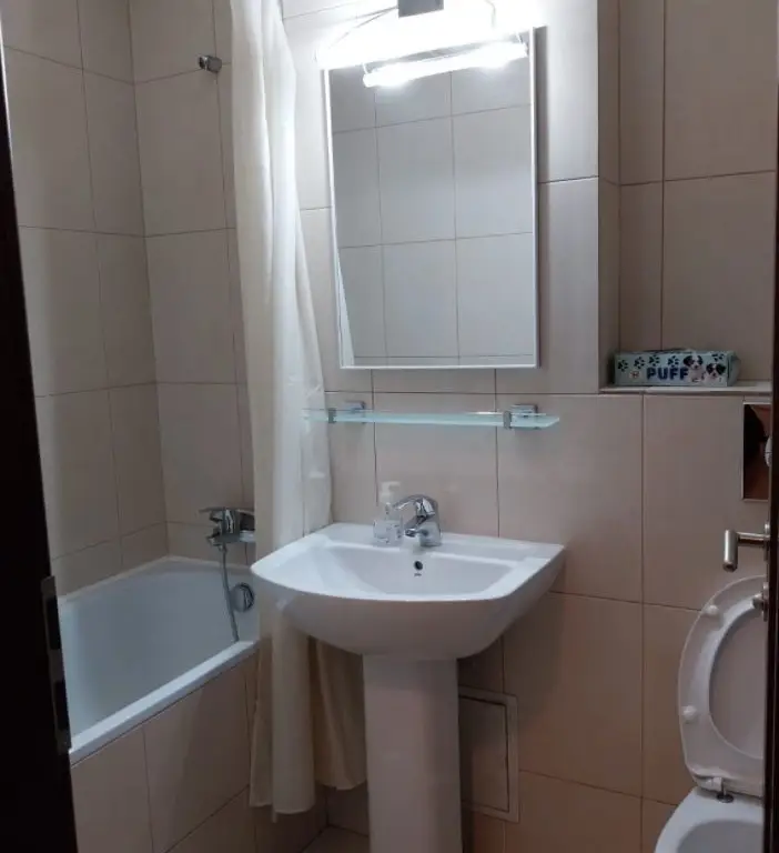 Ap. 2 cam. de inchiriat , 51 mp Et 8 Sector 2 Zona Obor
