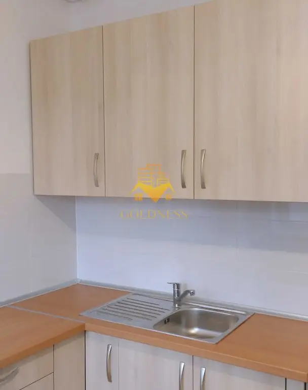 1 camera UltraCentral, George Baritiu, Mihai Viteazu, Piața Unirii