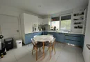 Apartament pe 3 nivele. Terasa 30 mp. 2 Balcoane. 2 Bai. Gradina
