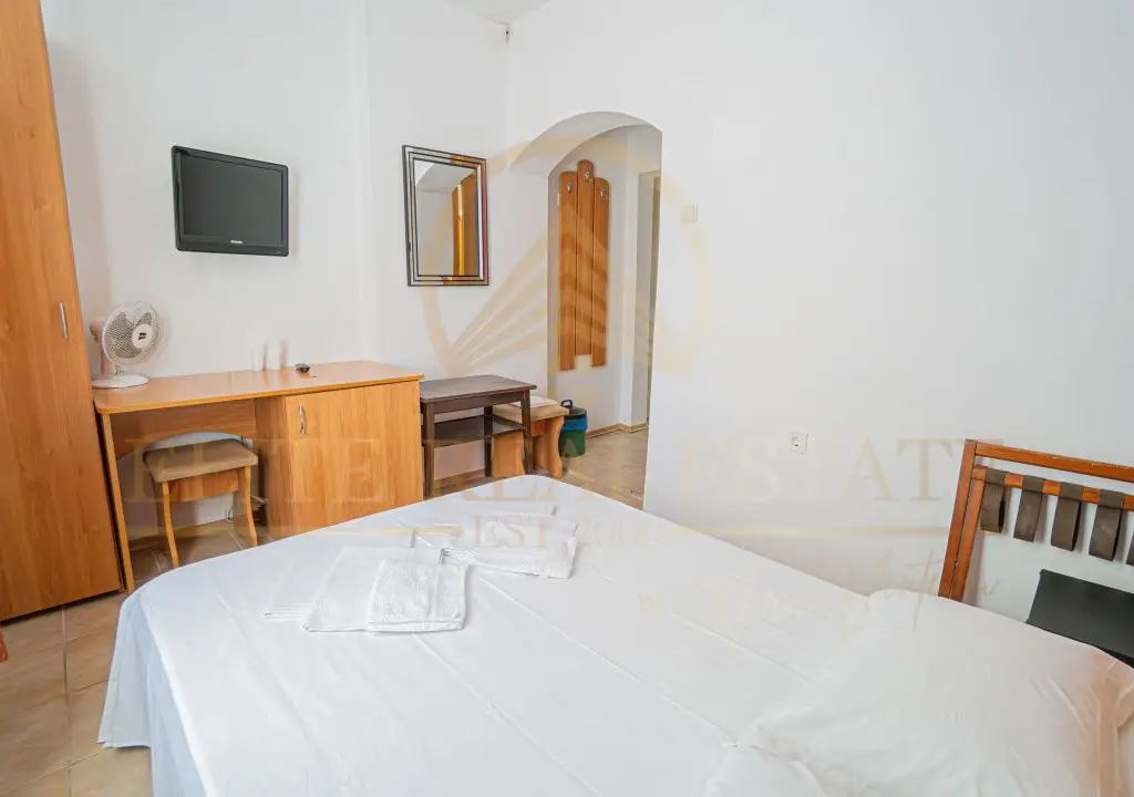 Hotel de vânzare în centrul stațiunii Eforie Sud